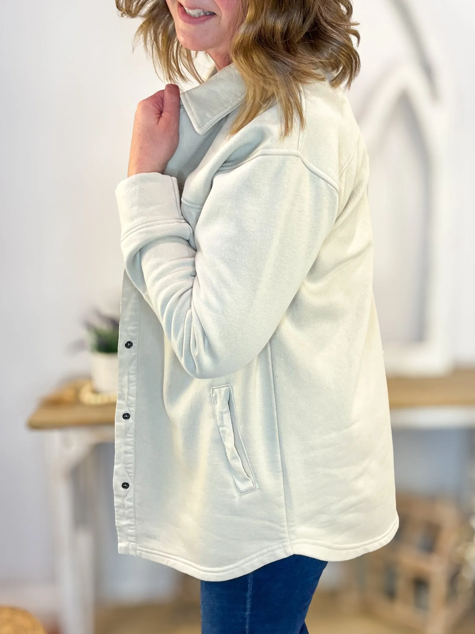 Snap-on Warm Shacket with Pockets - Natural